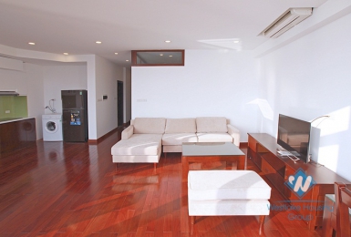 Nice and lake view apartment for rent in Truc Bach area, Ba Dinh, Ha Noi